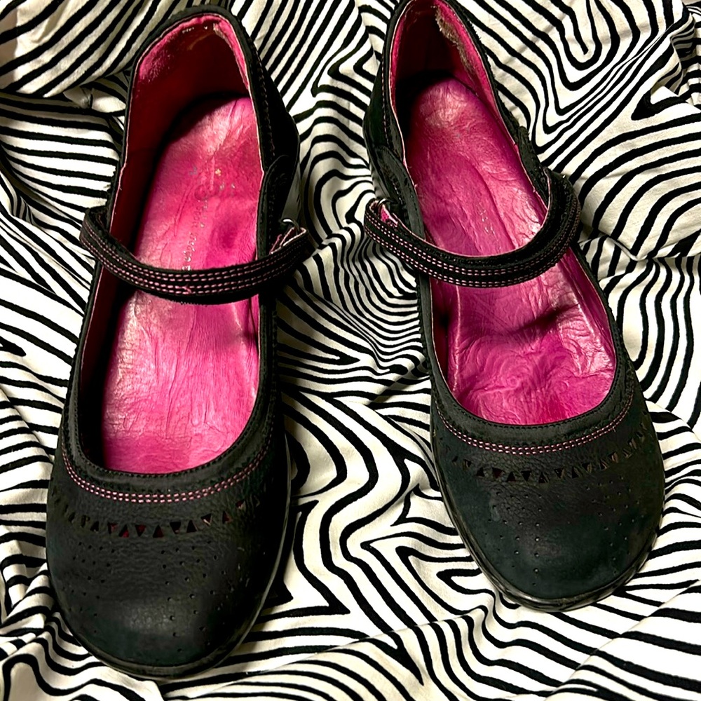 Jambu women's size 9 low heel comfortable